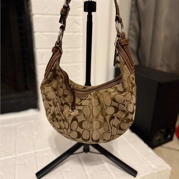 Coach Handbags - Vintage Coach Signature Shoulder Hobo Bag